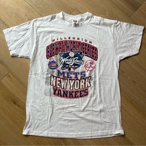 2000 Millennium World Series Subway Series Mets Vs. Yankees tee ⚾️🏟️🧢❤️💙